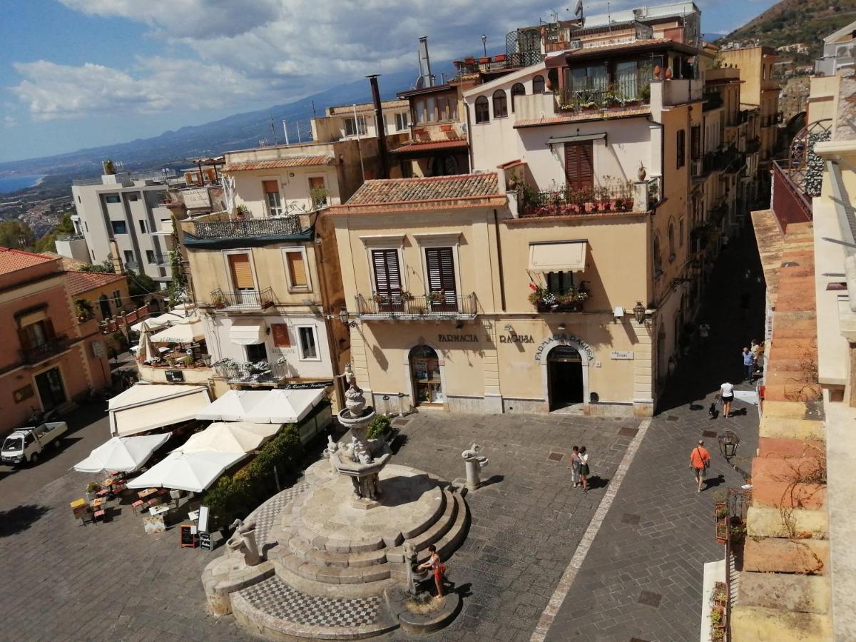Aly Art Apartment Taormina Duomo, Gulf & Etna View Экстерьер фото