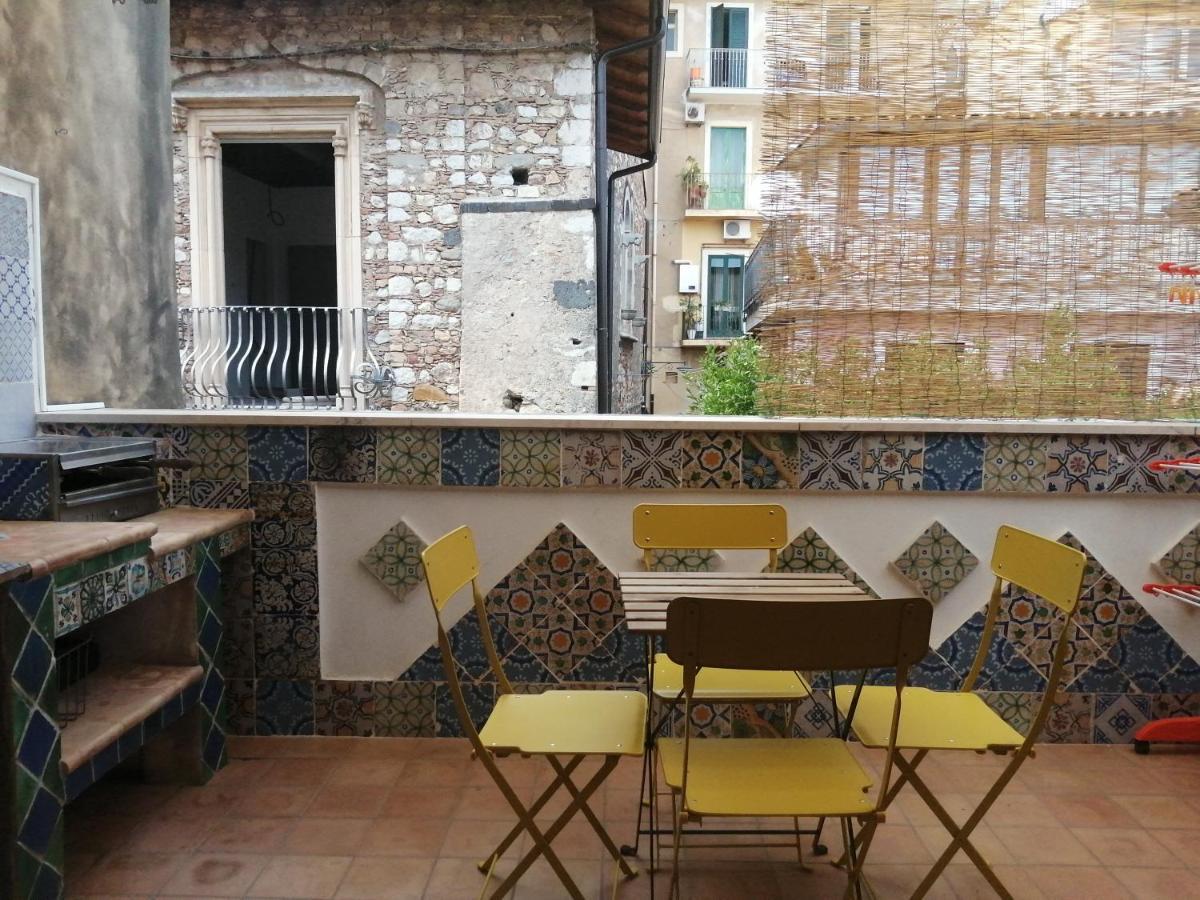 Aly Art Apartment Taormina Duomo, Gulf & Etna View Экстерьер фото