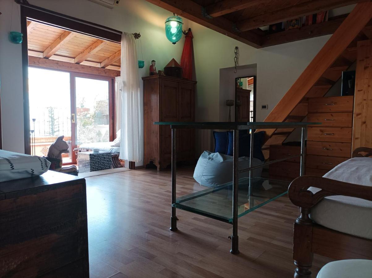 Aly Art Apartment Taormina Duomo, Gulf & Etna View Экстерьер фото