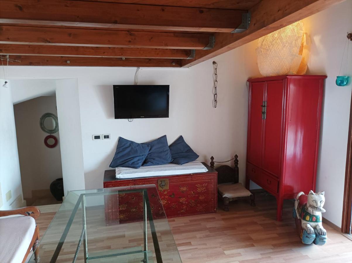 Aly Art Apartment Taormina Duomo, Gulf & Etna View Экстерьер фото